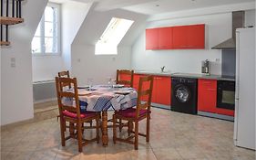 Gorgeous Apartment In Treguier With Kitchen